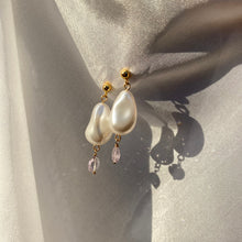 Load image into Gallery viewer, Iris Pendant Drop Earrings